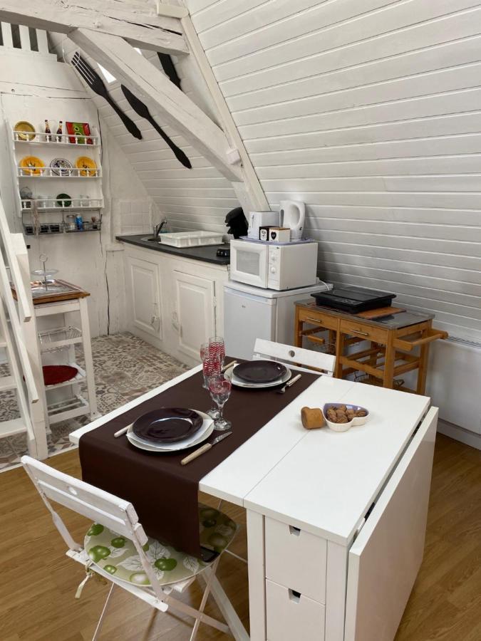 Loft De Lancelot City Center Sens Esterno foto